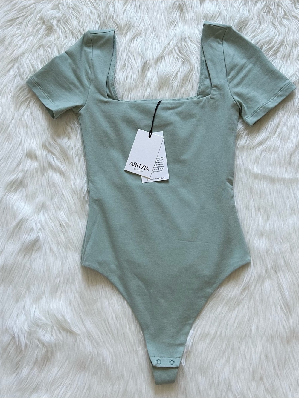Aritzia Contour Square Neck Bodysuit 
XXS